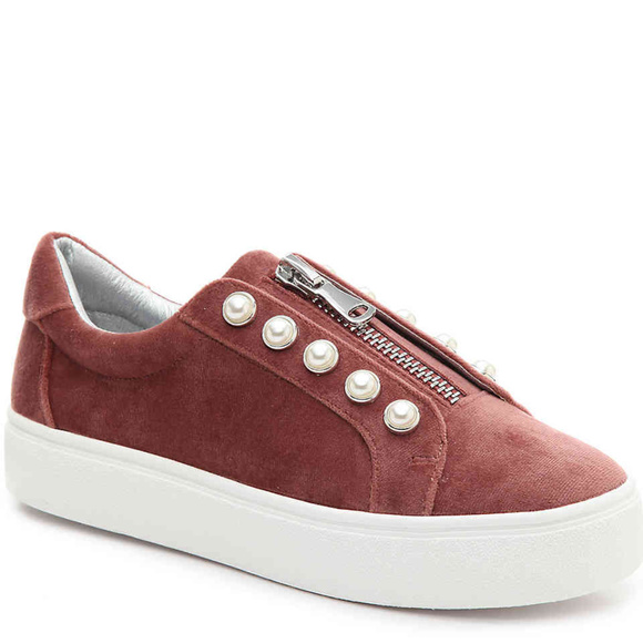 Steve Madden Shoes - STEVE MADDEN Embellished Shoes